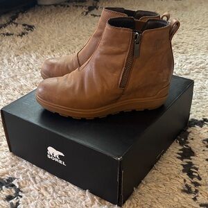 Sorel Evie II Zip Wedge Ankle Boots